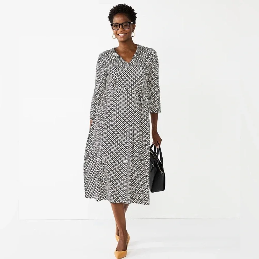 NEW Croft & Barrow V-Neck Midi Dress. 2X‎